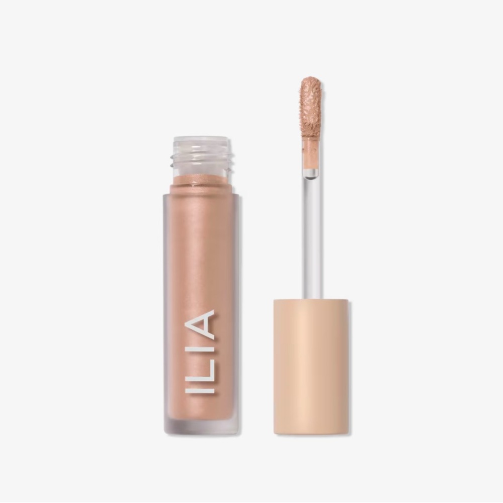 Ilia liquid powder eyeshadow